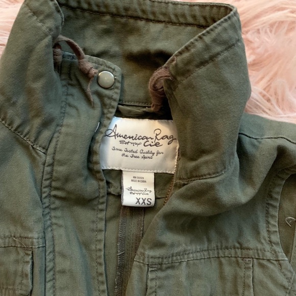 🗣DONATED - Picture 2 of 4